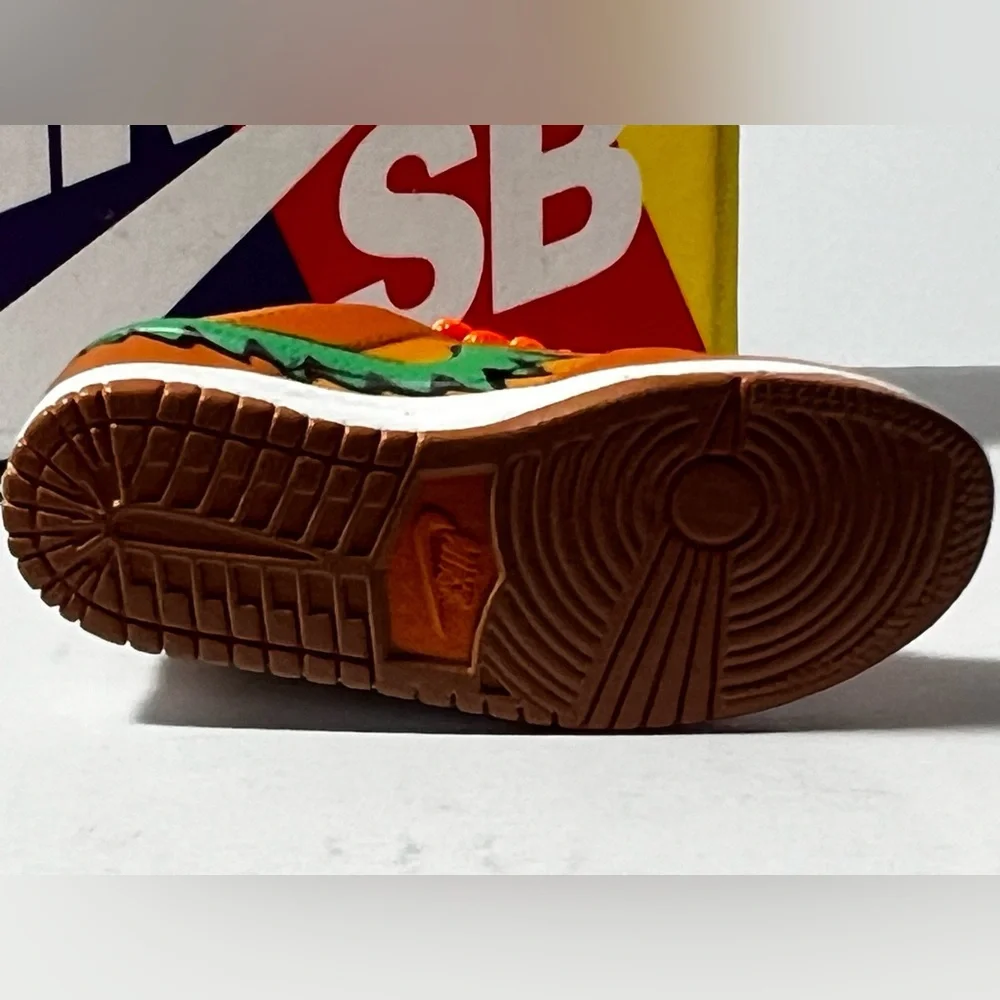 3D Mini Sneaker Keychains pair Orange Green‎ with mini box novelty trinkets